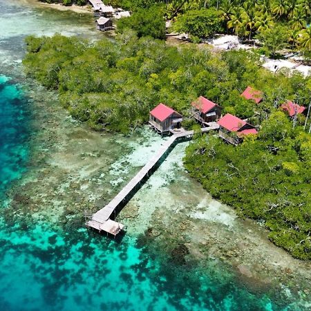 Raja Ampat Blue Sea Villa Besir Dış mekan fotoğraf