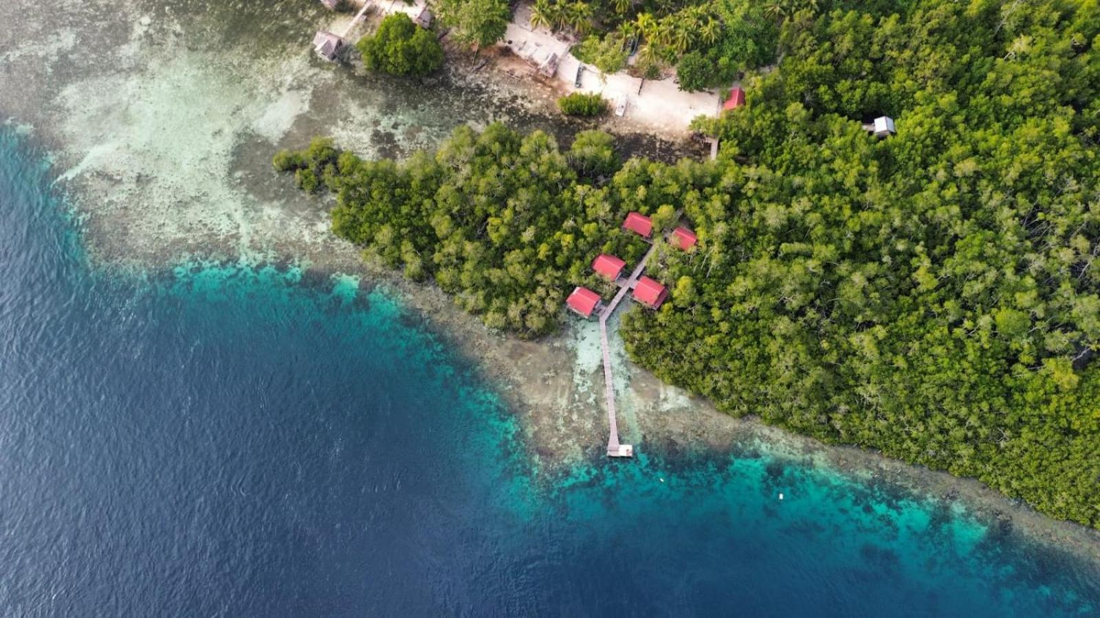 Raja Ampat Blue Sea Villa Besir Dış mekan fotoğraf